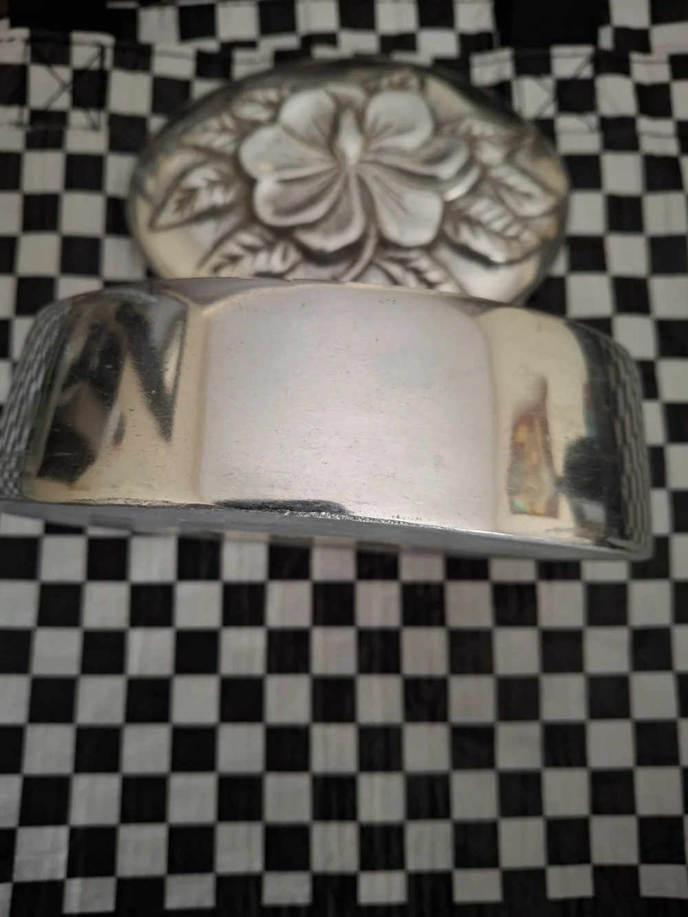 Pewter Floral Embossed Jewelry Trinket Box - Decorative Lidded Organizer